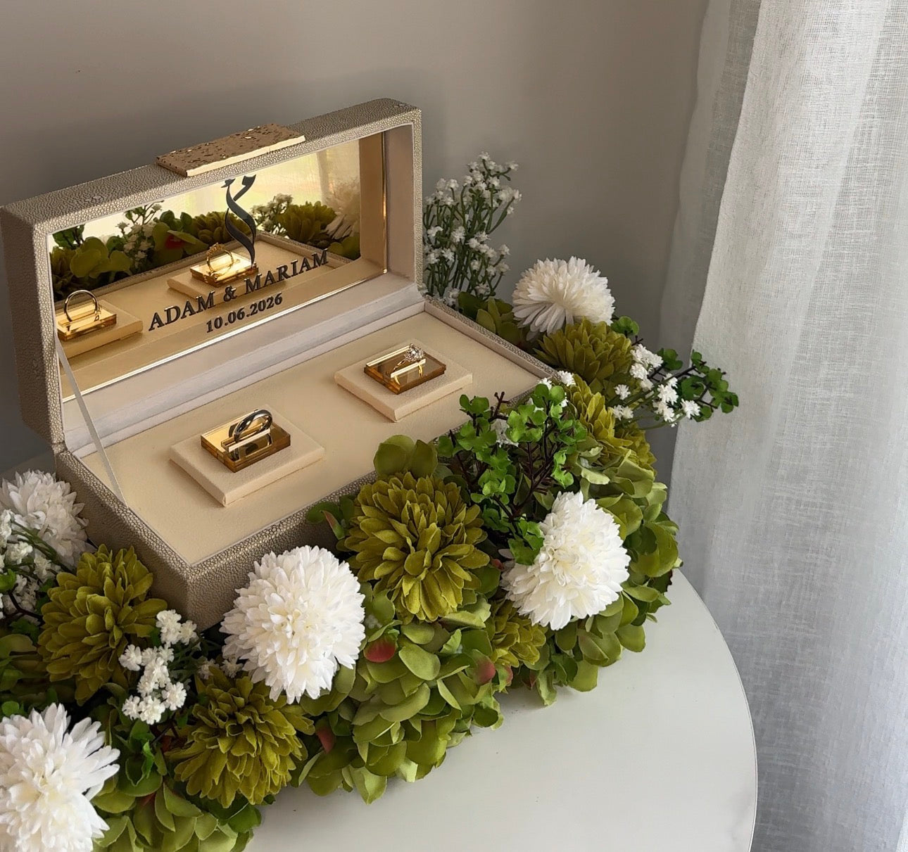 Floral Arrangement Display Ring Box