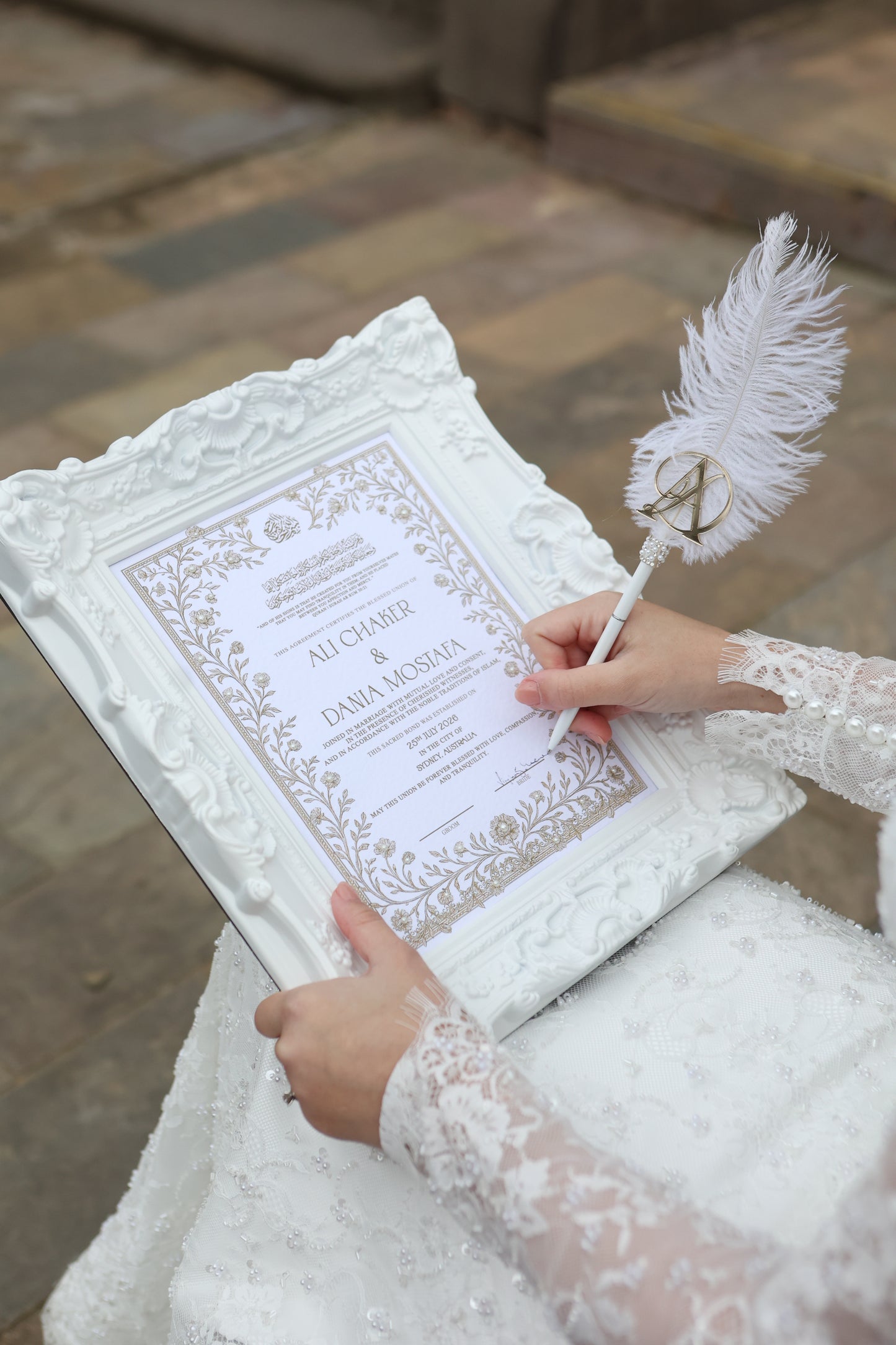 Vintage Frame (FRAME ONLY) white/ gold