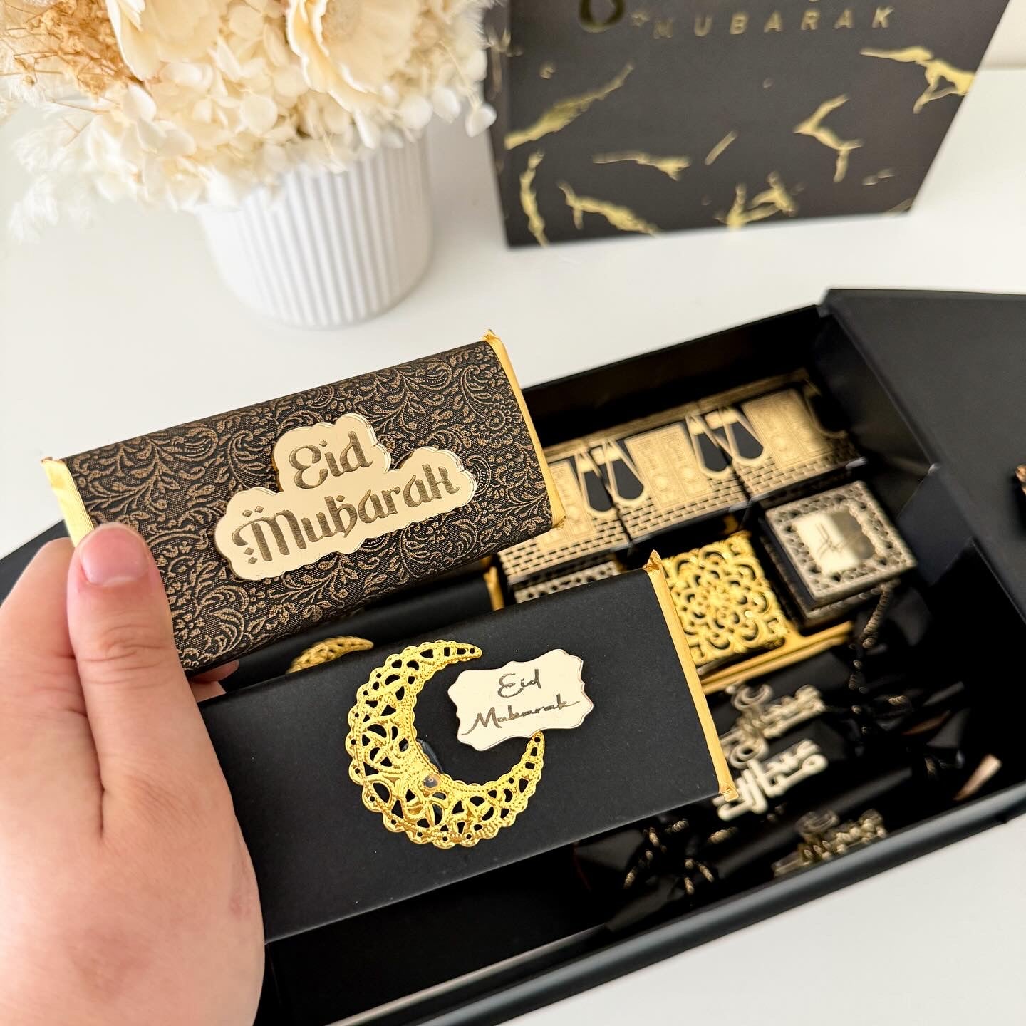 LUX EID CHOCOLATE GIFT BOX WITH GIFT BAG (BLACK)