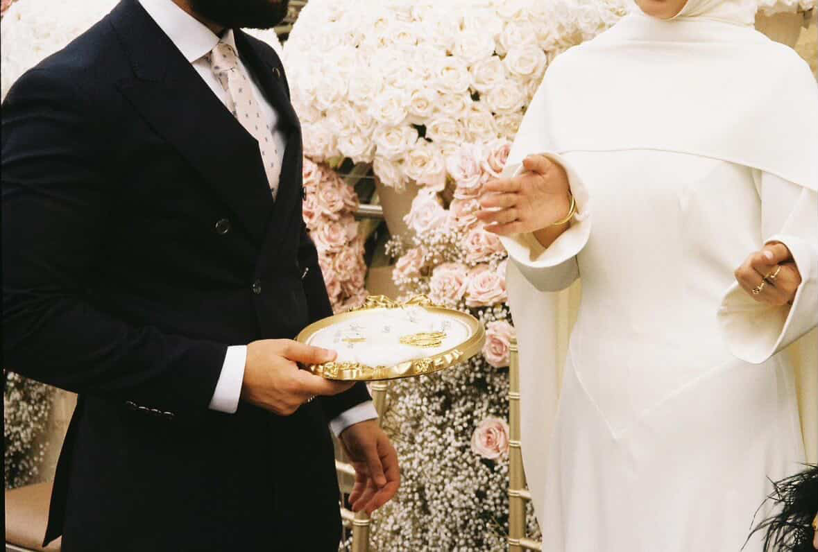 Ivory Vintage Velvet Ring Tray
