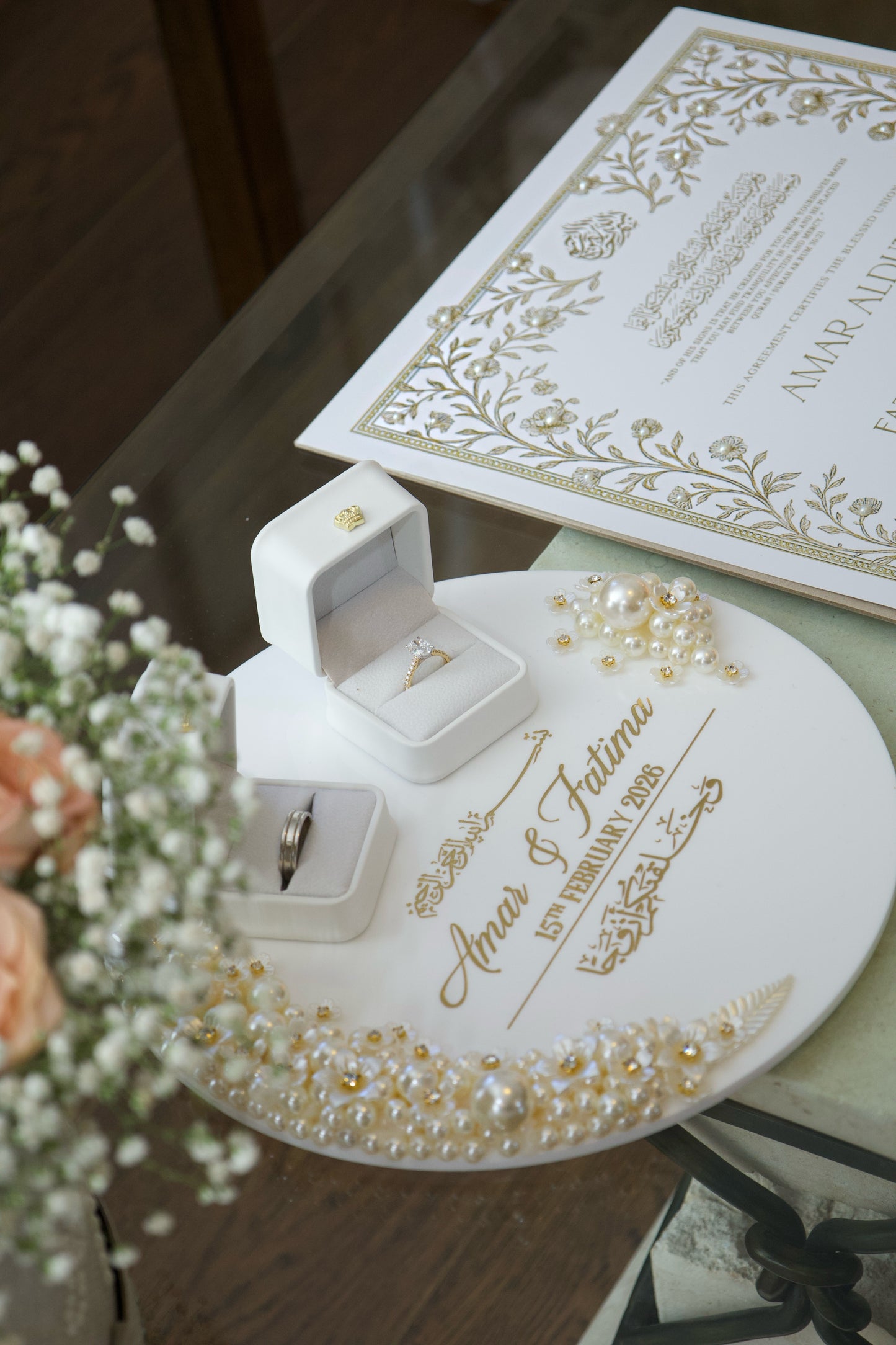 Round Pearl Embellished Ring Tray