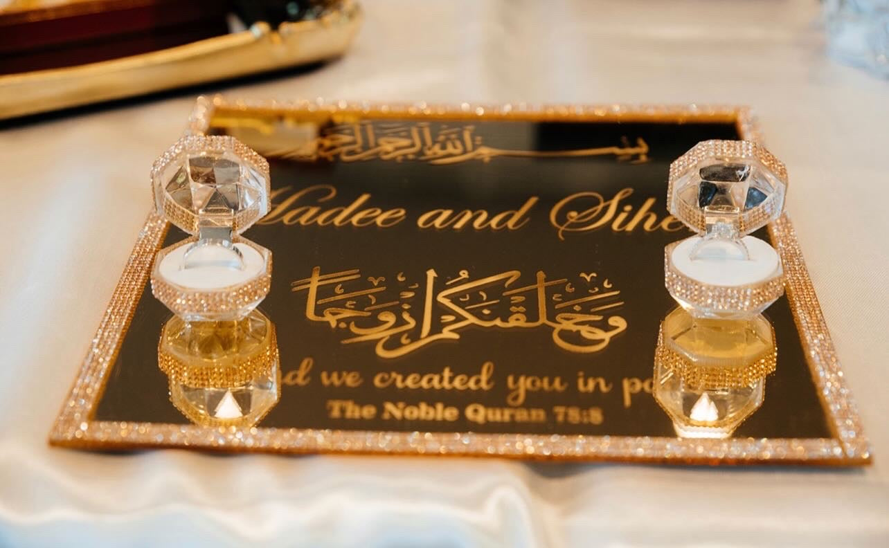 WM Simplistic Gold Ring Tray / engagement, nikkah, wedding